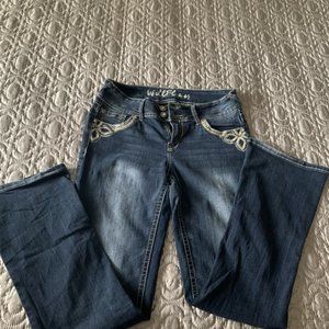 Womens size 9 wallflower jeans